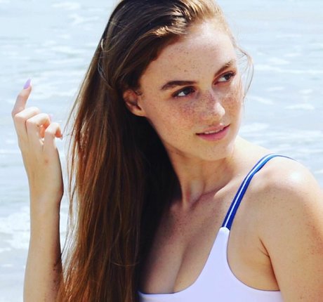 Madison Lintz onlyfans pictures