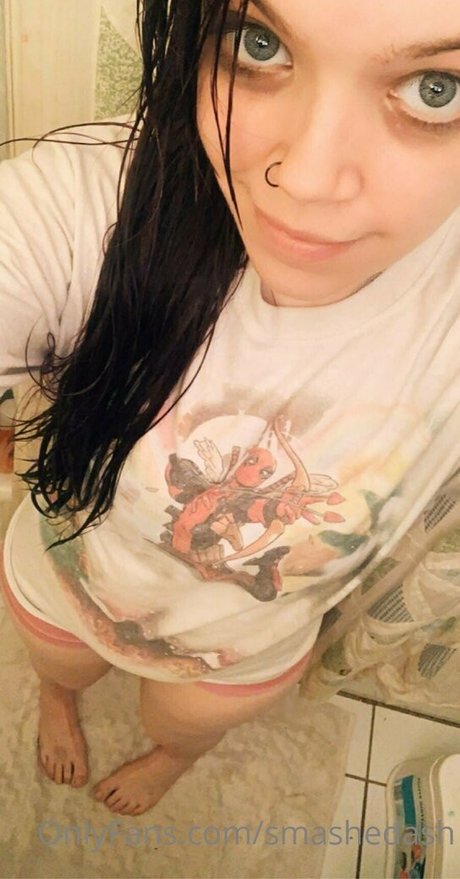 smashedash onlyfans model photo