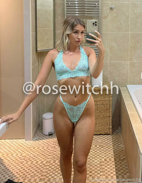 rosewitchh only fans pictures