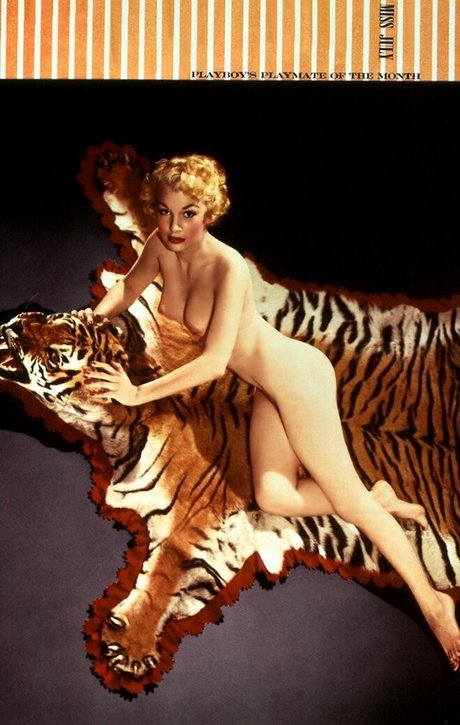 Neva Gilbert boobs onlyfans