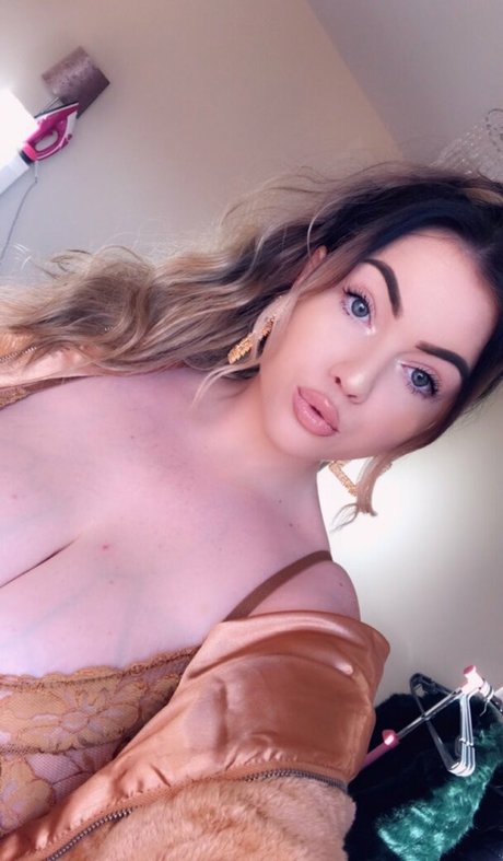 Kendall Rowan onlyfans nudes leak