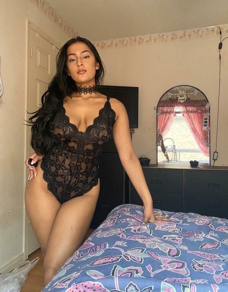 Sofia Rai nude leaks onlyfans