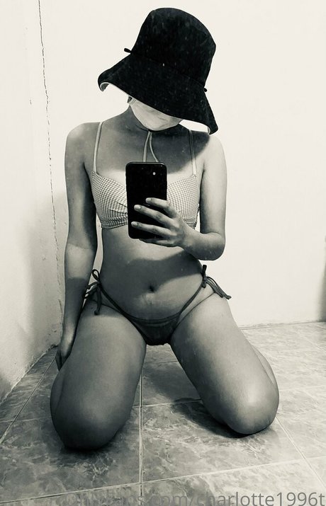 charlotte1996t only fans nude