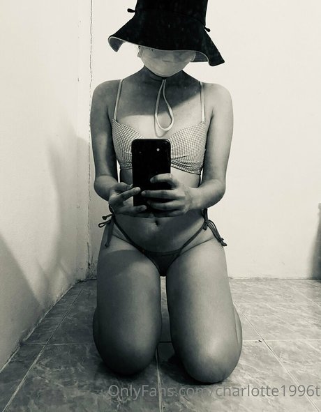 charlotte1996t onlyfans nudes leak