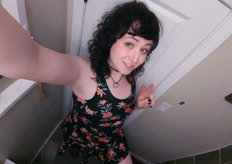 anniebrokely nudes leaked onlyfans