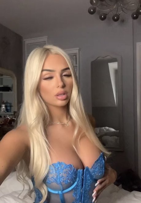 Ellie Coldwell onlyfans archive