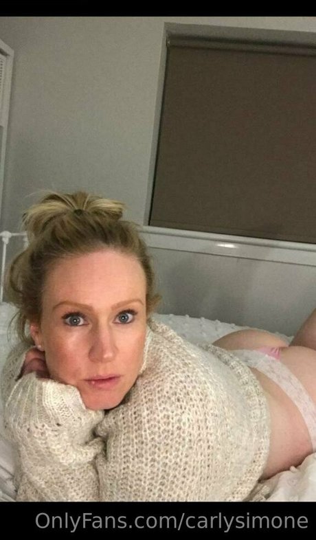 carlysimone nude leaks onlyfans