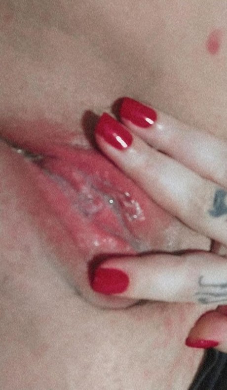 Heloisa CDNX onlyfans explicit content