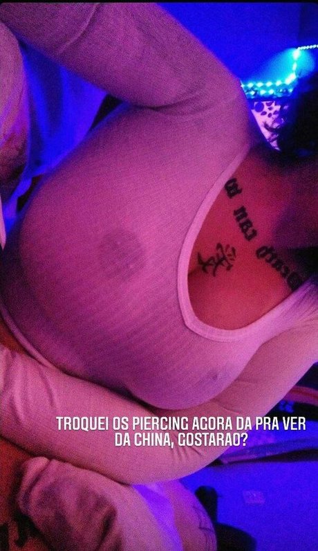 Heloisa CDNX onlyfans boobs