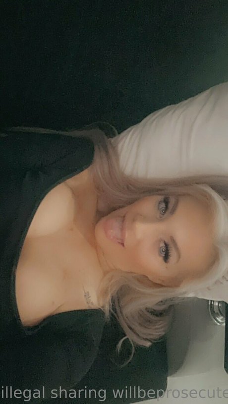 elisechristie nude on onlyfans