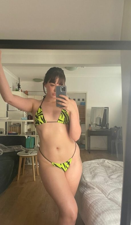 Shutupmichaelaa nude onlyfans