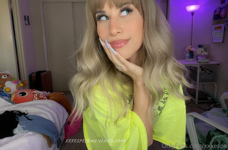 Espe ASMR only fans photos