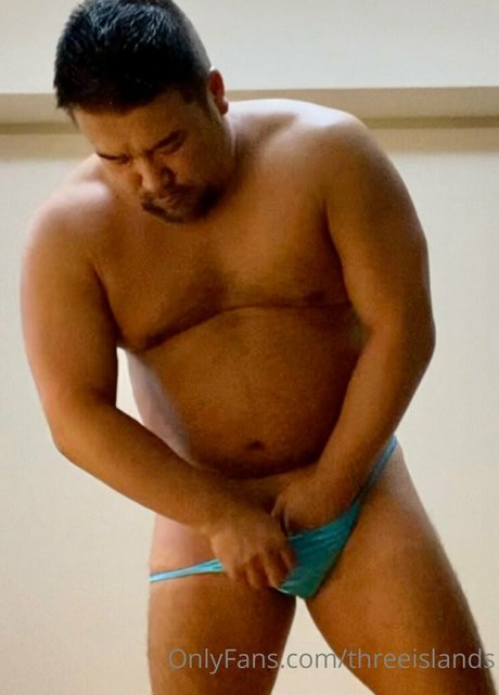 threeislands onlyfans nude leaks