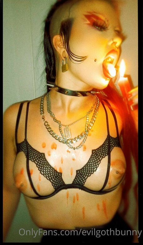 evilgothbunny onlyfans hot