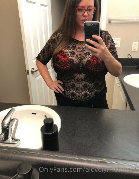 alovelymistake29 onlyfans leaked tits