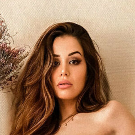 Alex En Vrai naked onlyfans pics