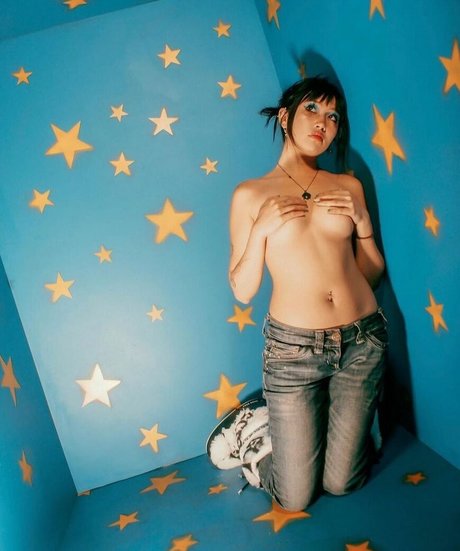 Beabadoobee leaked naked onlyfans