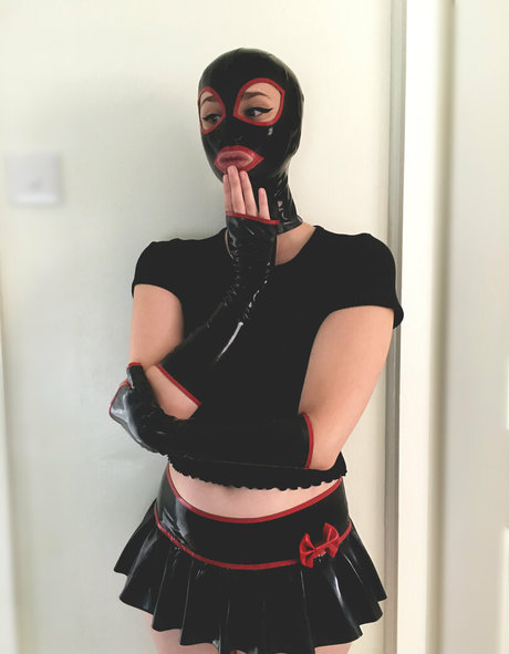 blonde deepthroat onlyfans porn shot