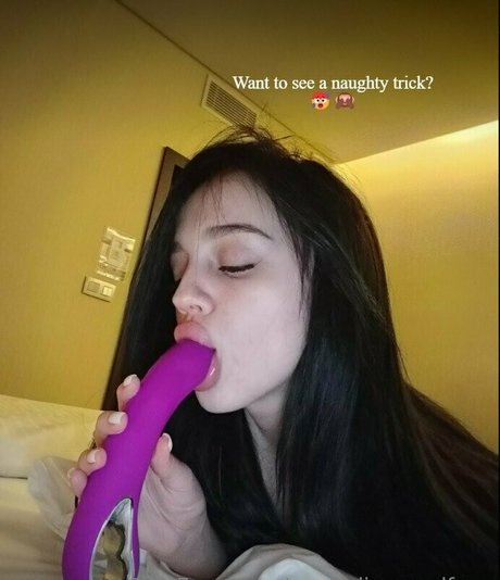 anniediamondfree onlyfans naked