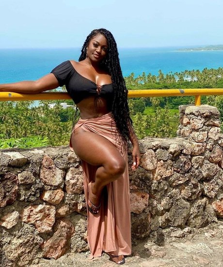 Babeth Lando onlyfans porn