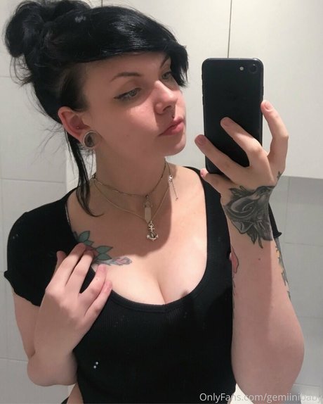 gemiinibaby naked onlyfans pics
