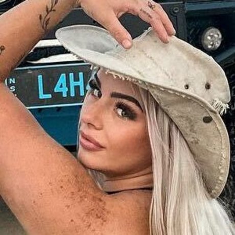 XO Peaches only fans nudes