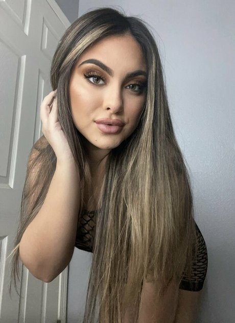 lovelinny onlyfans naked leaked