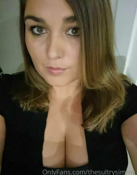 thesultrysimmy nude leaked onlyfans