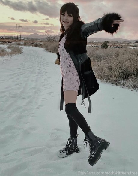 goth kitteen free xxx only fans