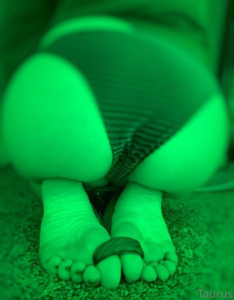 tastytaurustoes onlyfans leaked nude