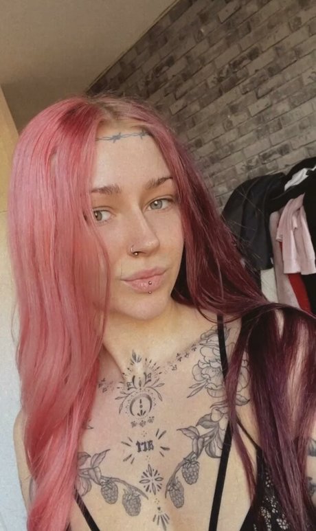 xo nicolavictoria onlyfans strip