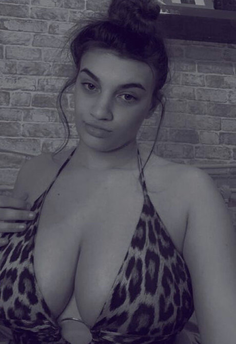 Chloe Ann Whitham onlyfans free content