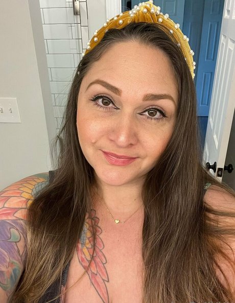 avadollxxx onlyfans nide