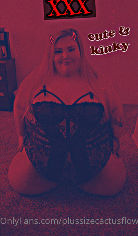 plussizecactusflower2 onlyfans nudes
