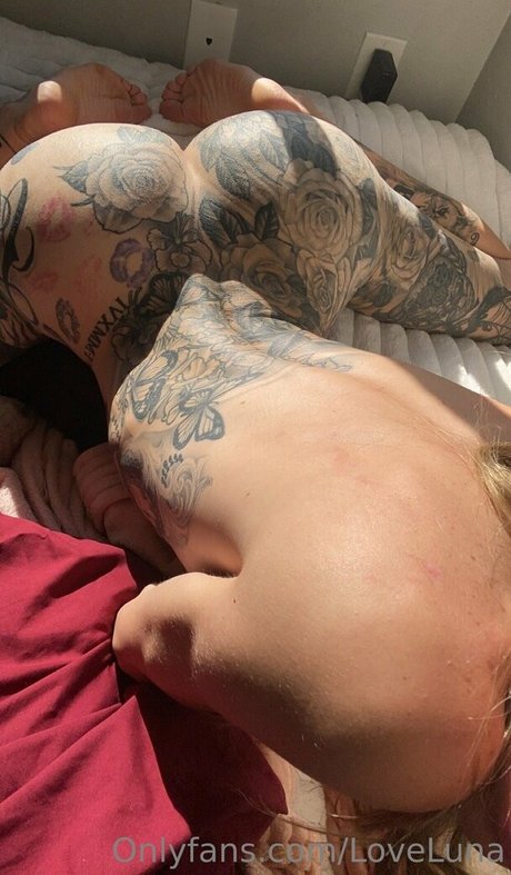 loveluna onlyfans nude photos