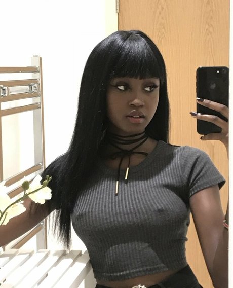 Richchocolit onlyfans model photos