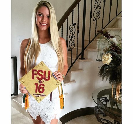 Noelle Starr nude on onlyfans