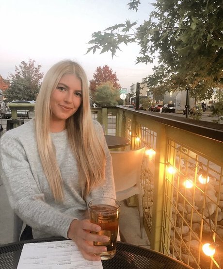 Noelle Starr onlyfans sex leak