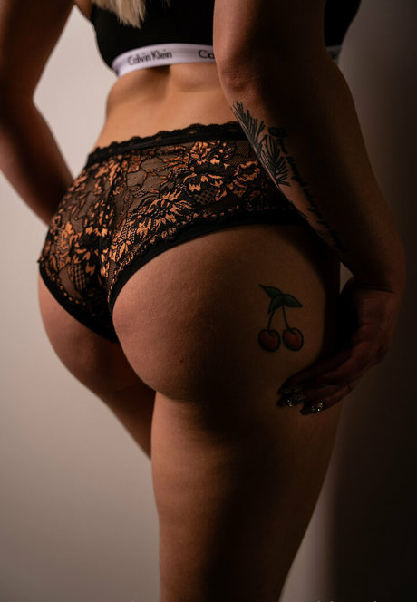 recklessjess free strip onlyfans