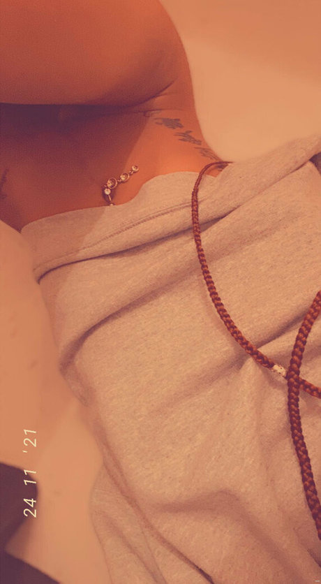 cloudyvi_ onlyfans free