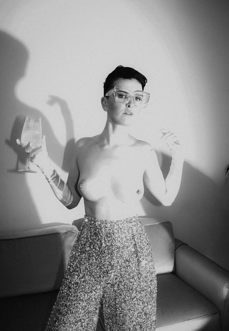 missalexthorn onlyfans creator