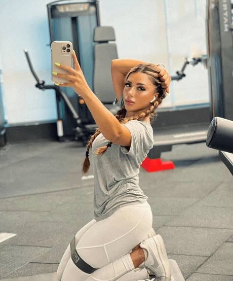 Sarah Salama onlyfans nudes