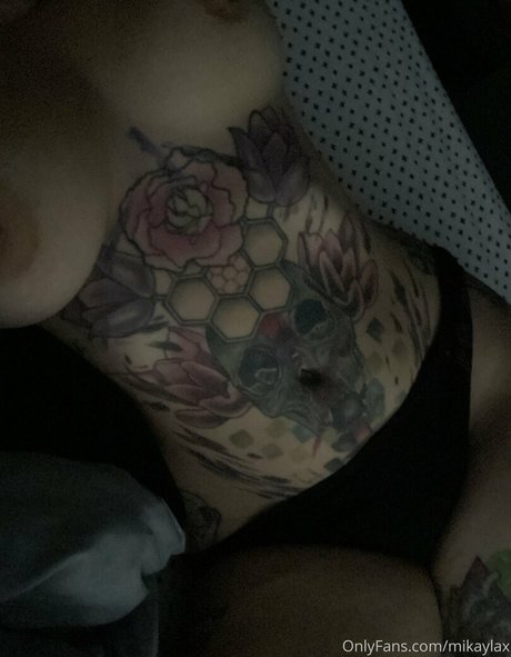 Mikaylax onlyfans.