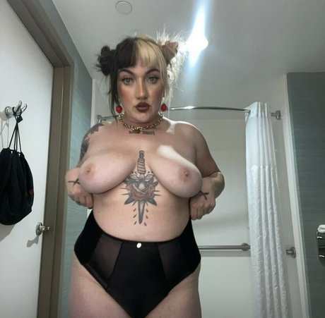 mahryaaaa onlyfans nude content