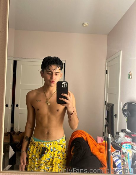 blessfour onlyfans model photo