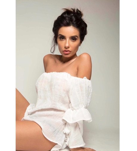 Mikaela Hoover onlyfans star