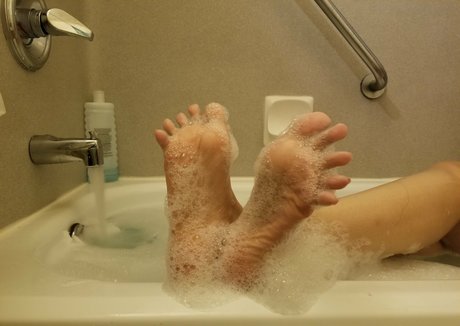 claratoes onlyfans leaks naked