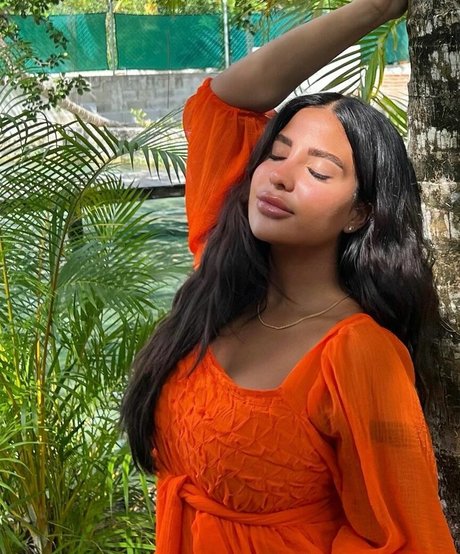 Helia Soltani onlyfans uncensored