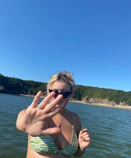 Leanne Campbell onlyfans x