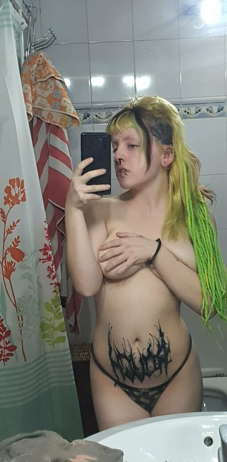 semitattooedgoth onlyfans porn leak